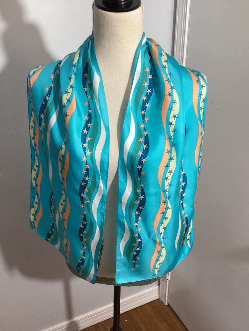 WOMAN 100% SILK BEACH TURQUIOSE SCARF 40-th APIC 2013 FT.LAUDERDALE,FL  54"x 10"